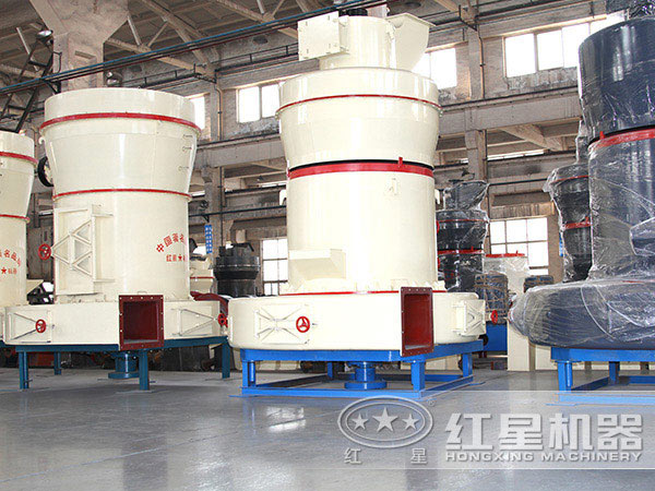 Продукция мельницы Zhengzhou Raymond размещена в цехе
